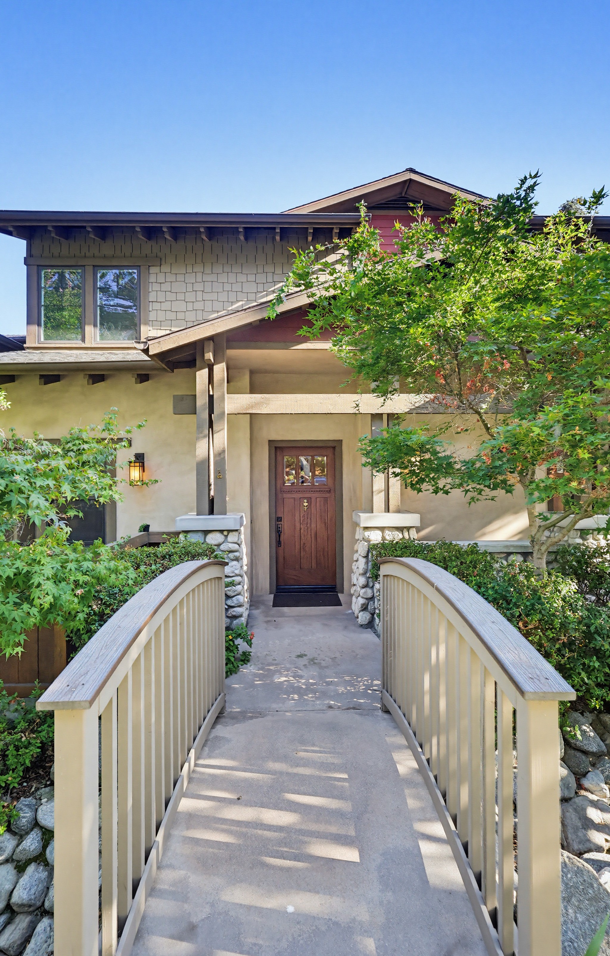 Virtual tour photo 101 of 140 for 118 E Sierra Madre Blvd