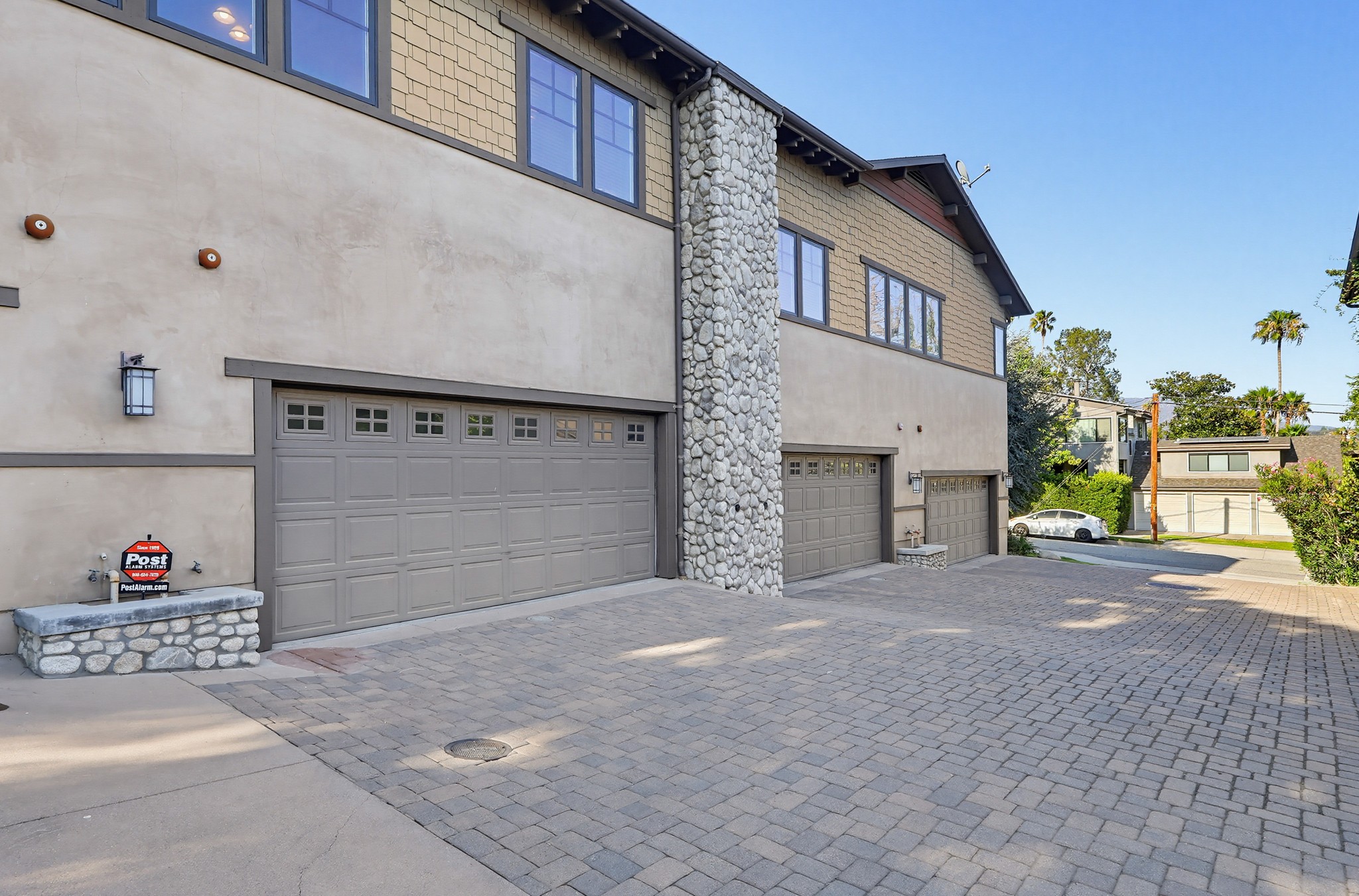 Virtual tour photo 127 of 140 for 118 E Sierra Madre Blvd