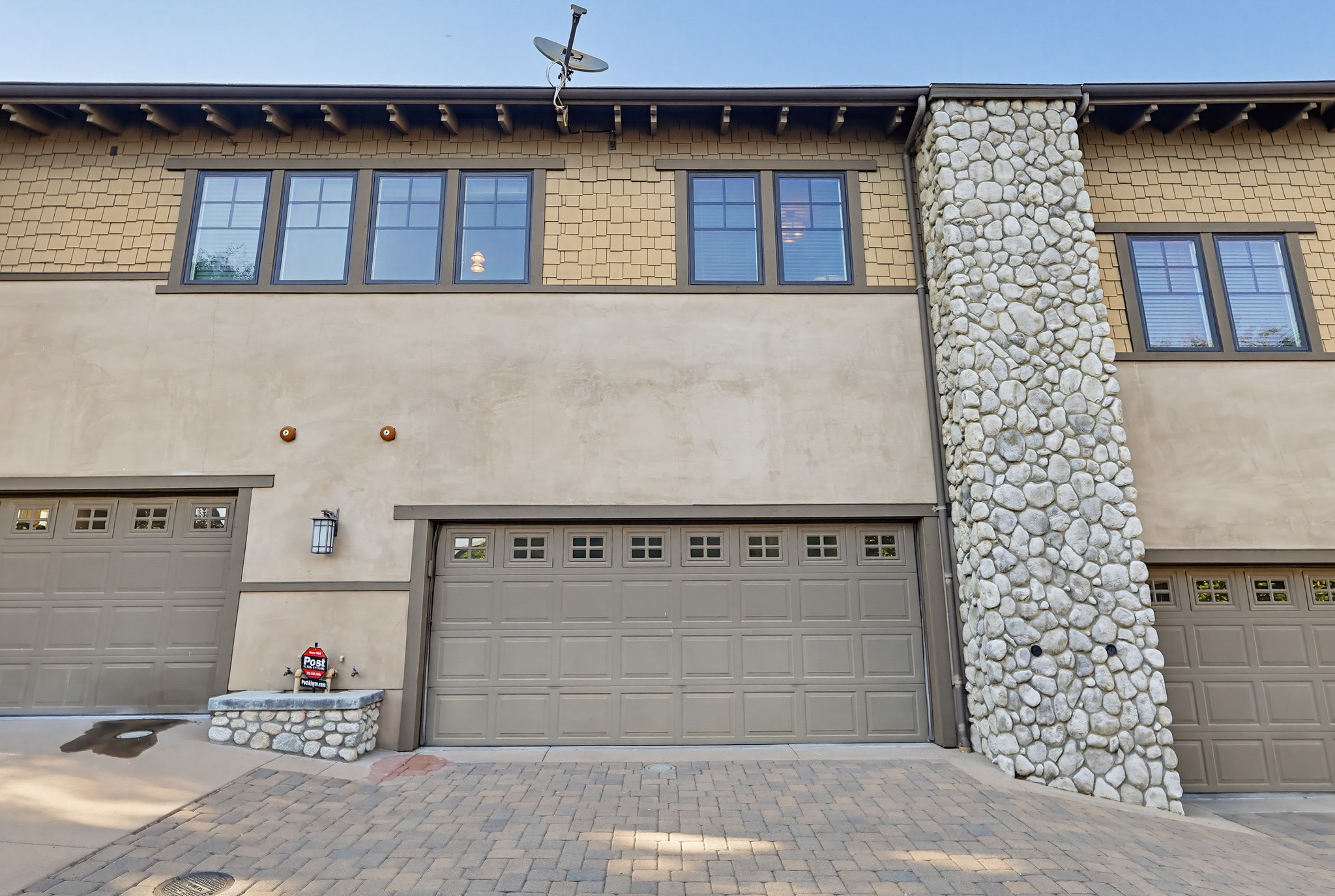 Virtual tour photo 129 of 140 for 118 E Sierra Madre Blvd