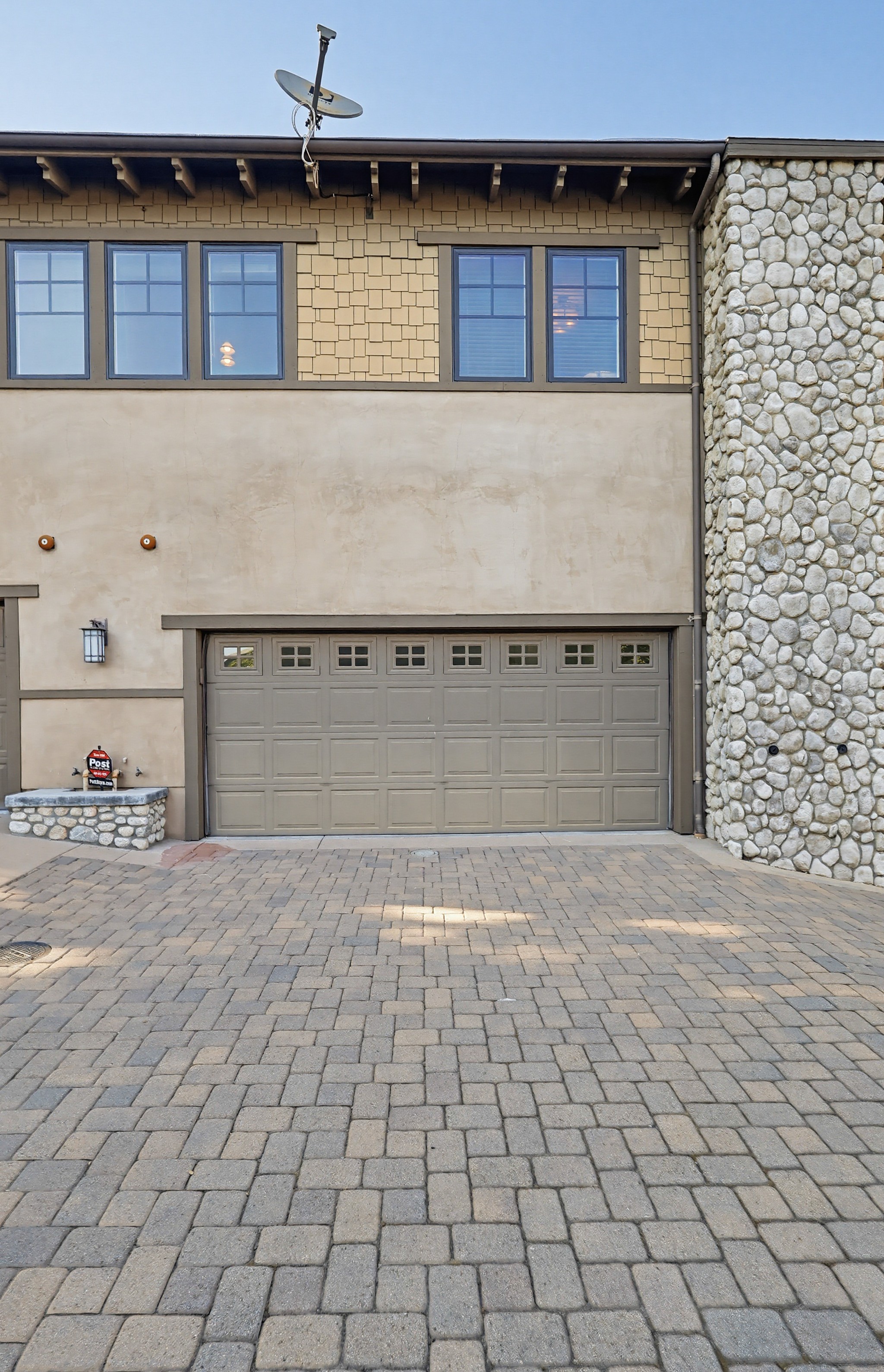 Virtual tour photo 130 of 140 for 118 E Sierra Madre Blvd