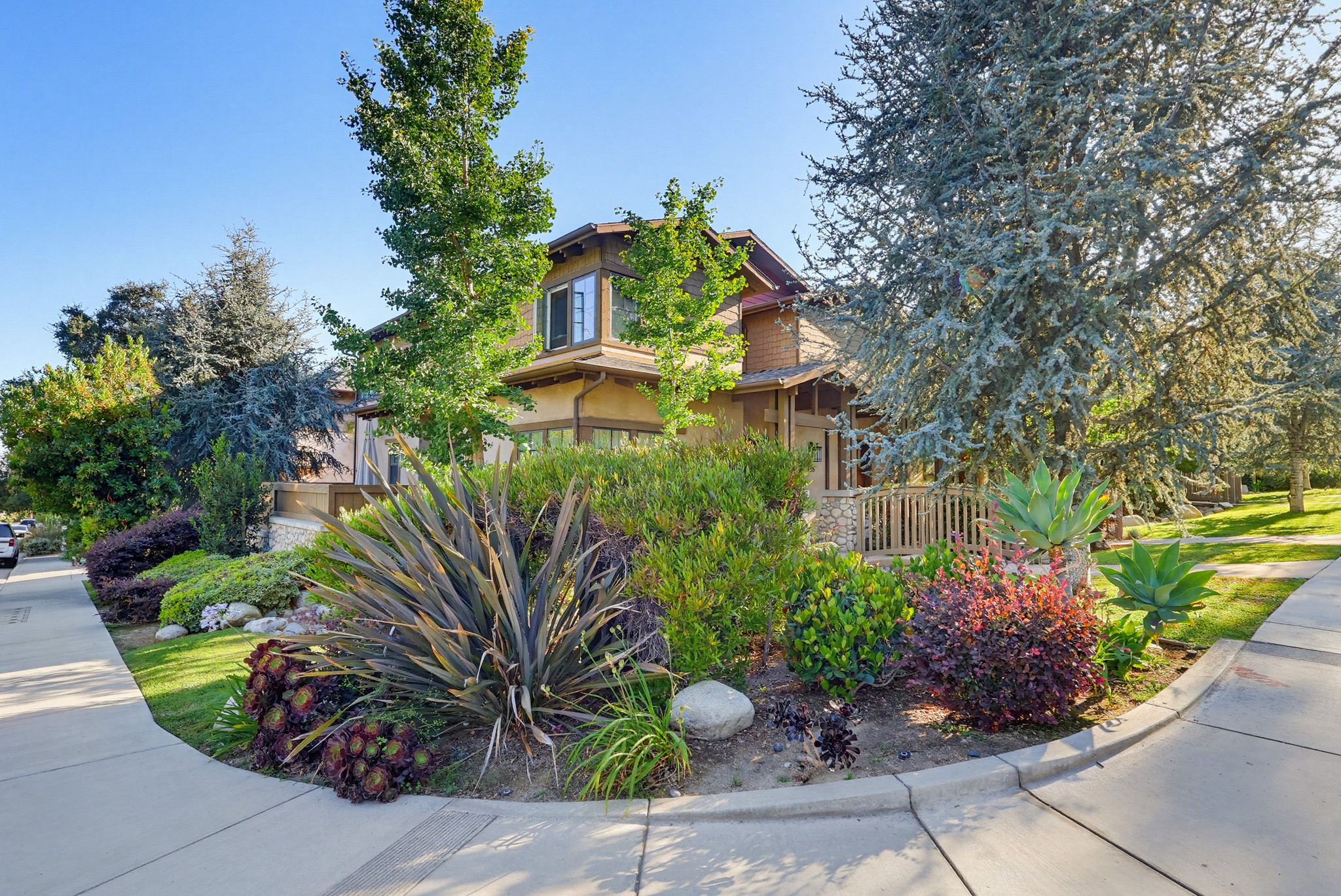Virtual tour photo 135 of 140 for 118 E Sierra Madre Blvd