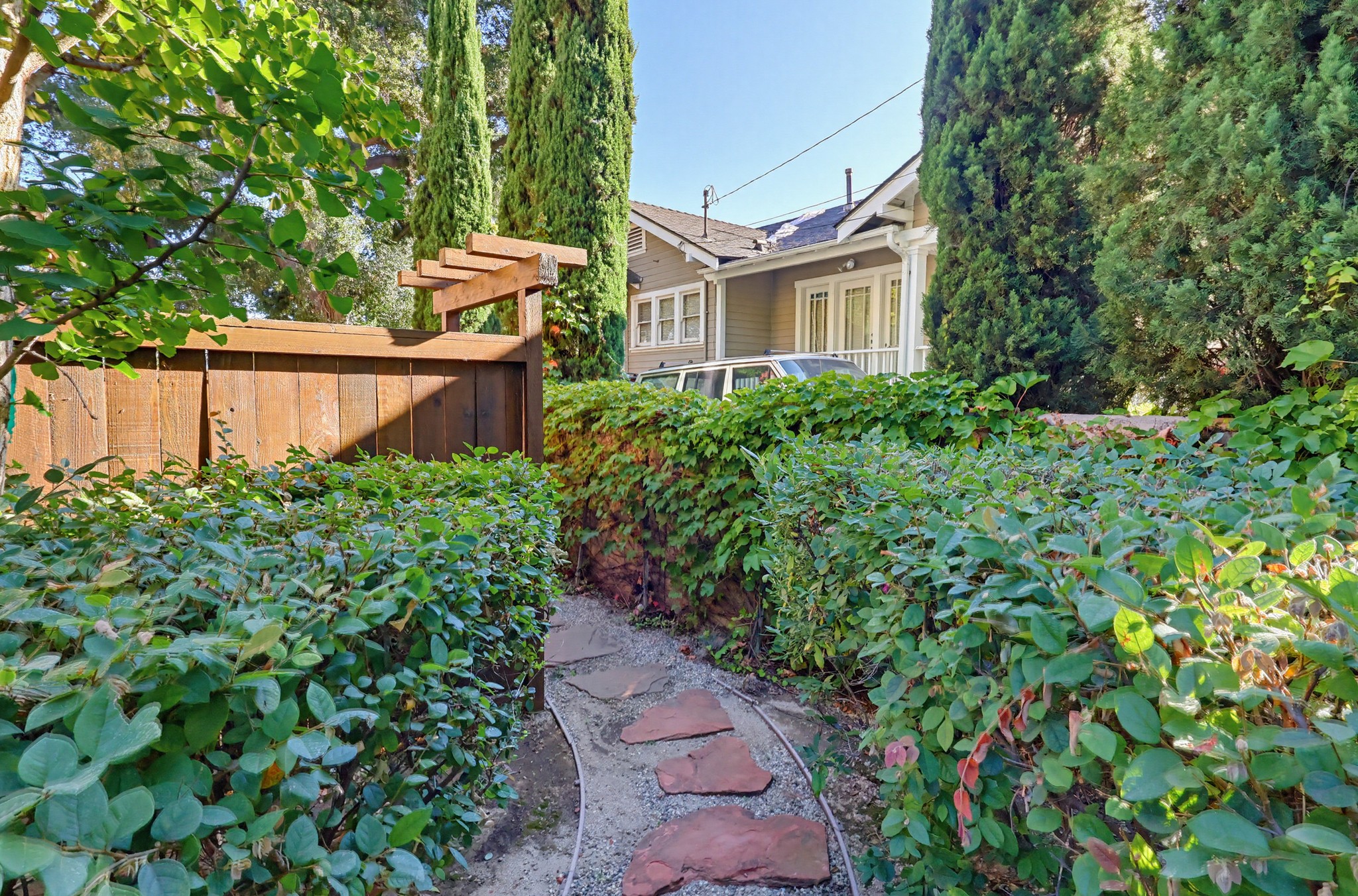 Virtual tour photo 139 of 140 for 118 E Sierra Madre Blvd