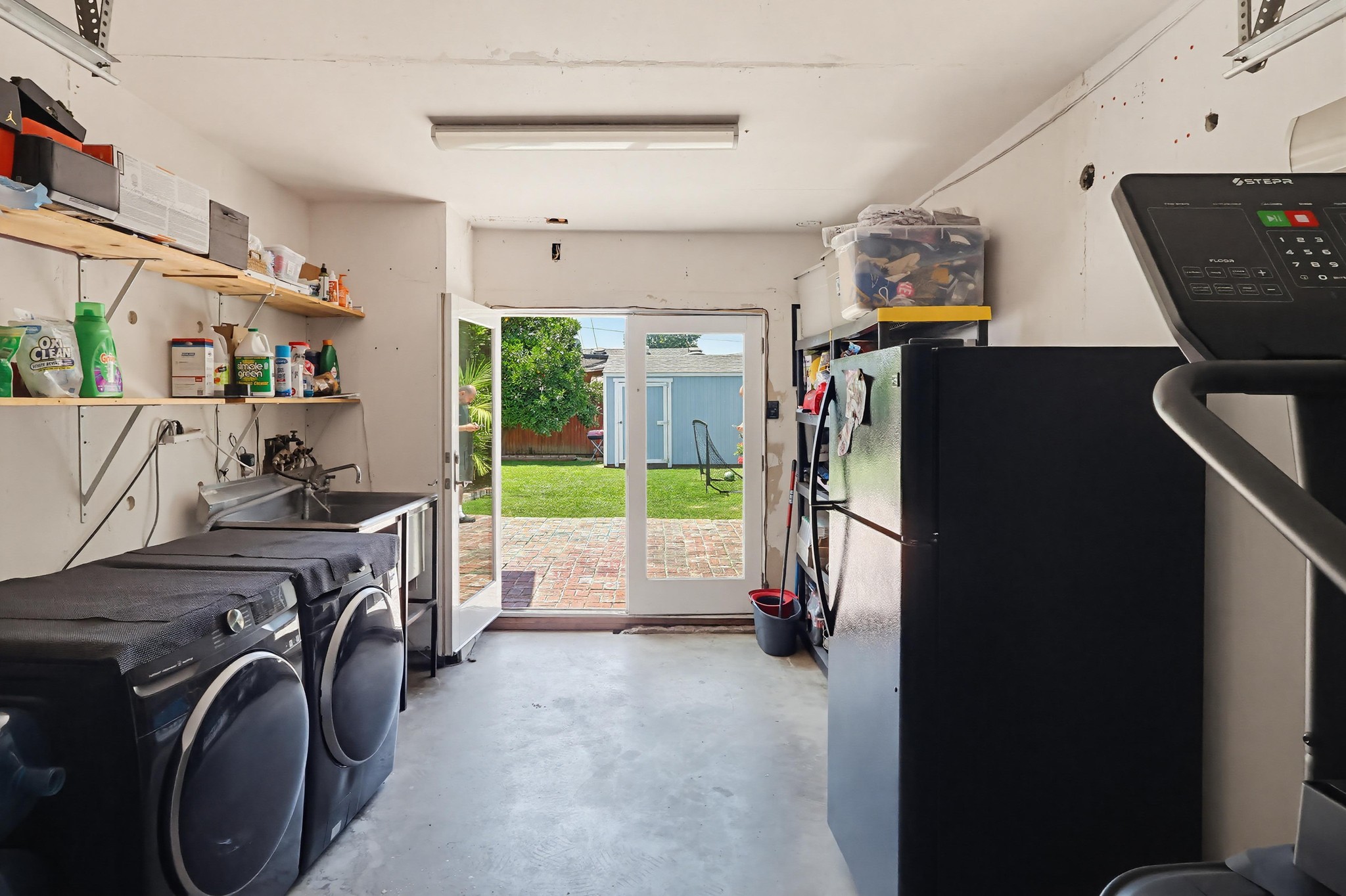 Virtual tour photo 34 of 52 for 11809 Samoline Ave