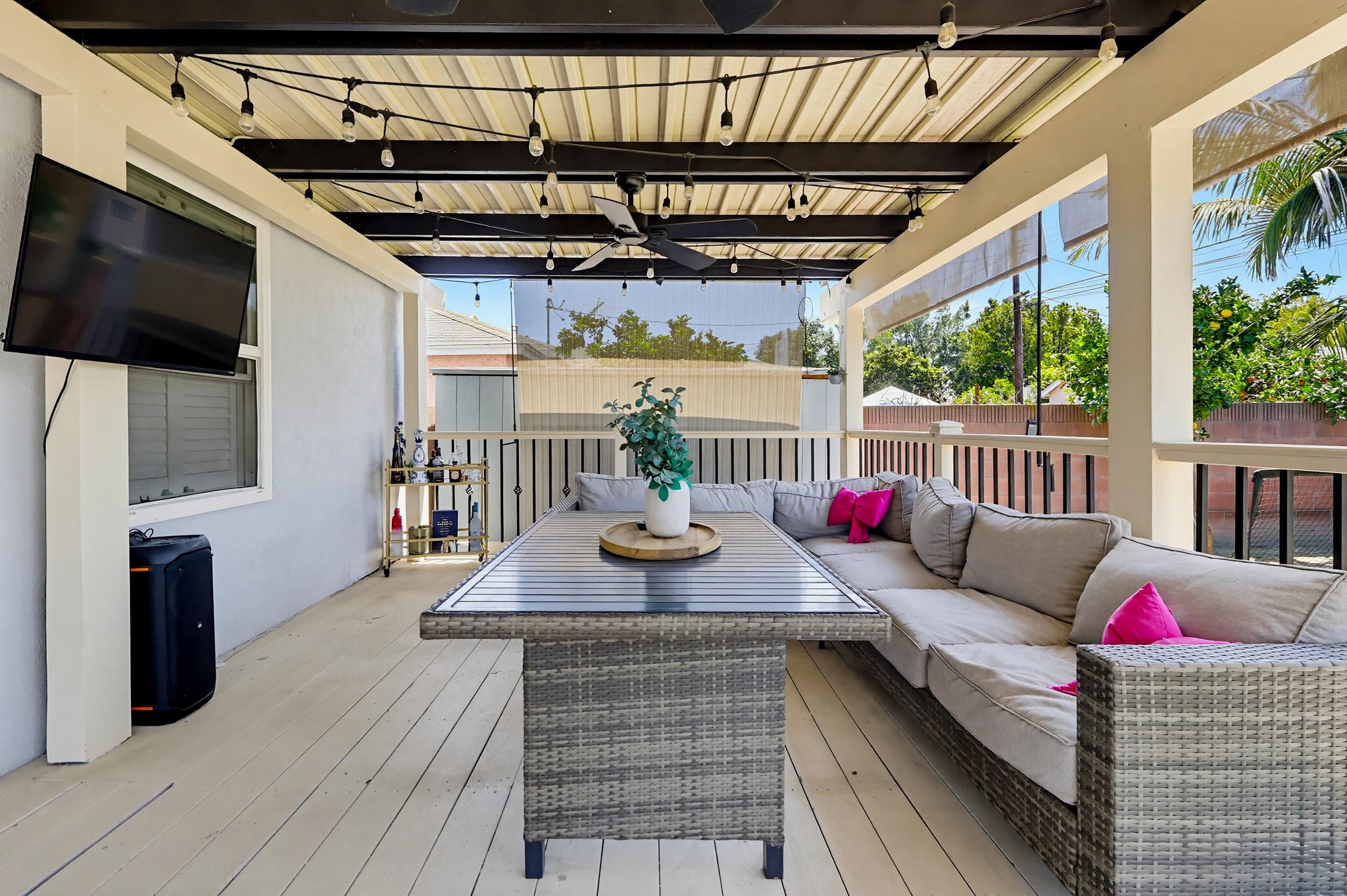 Virtual tour photo 41 of 52 for 11809 Samoline Ave