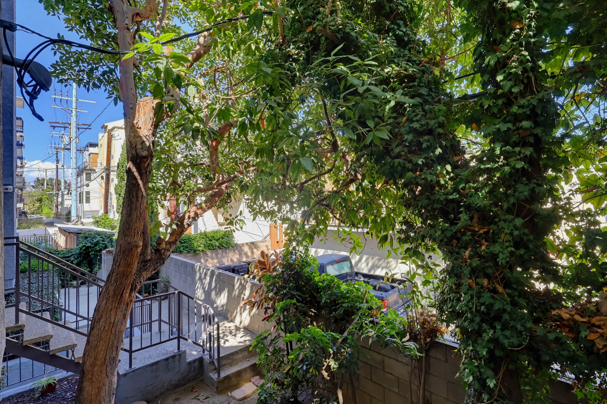 Virtual tour photo 36 of 54 for 11818 Courtleigh Dr Apt 104