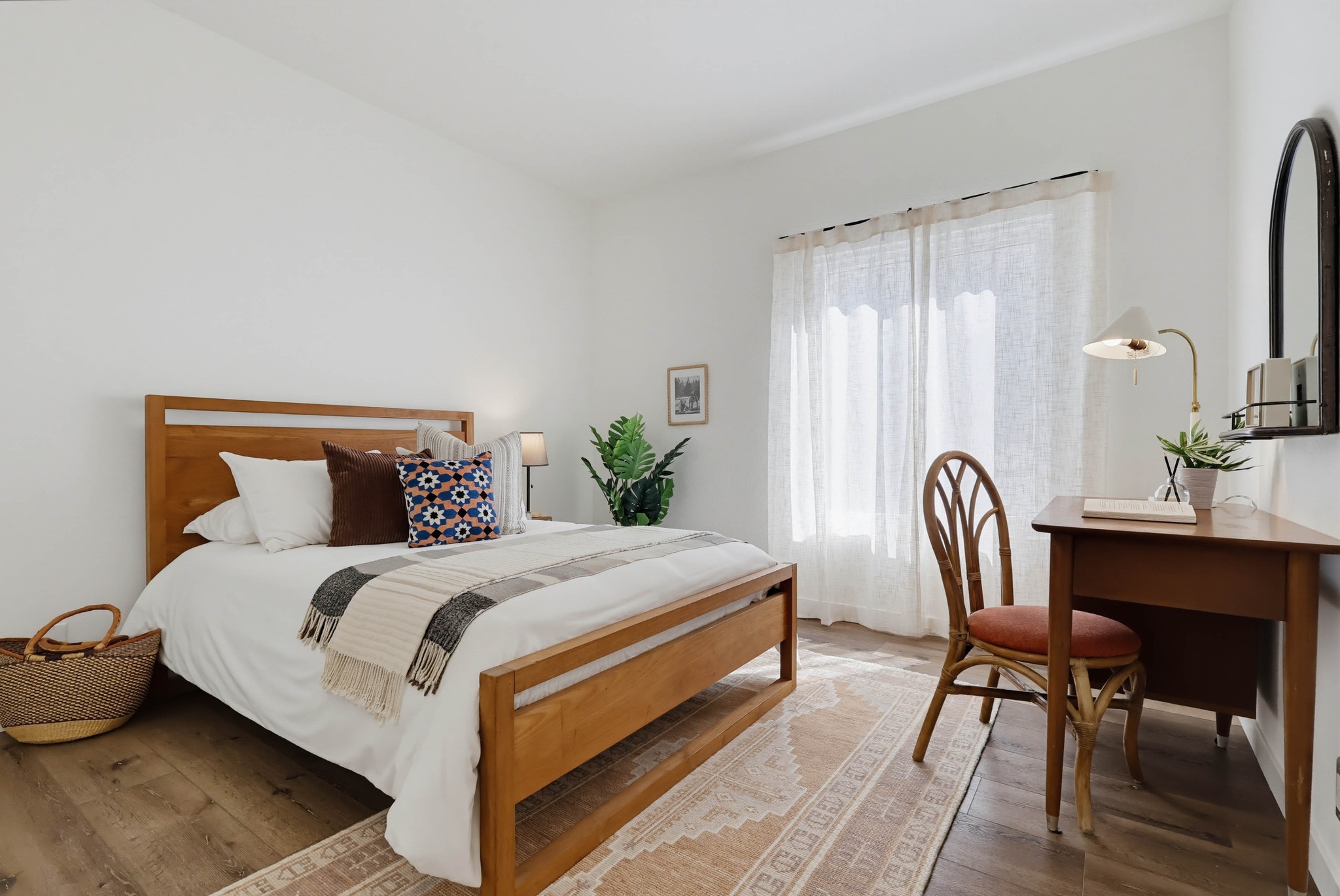 Virtual tour photo 41 of 54 for 11818 Courtleigh Dr Apt 104