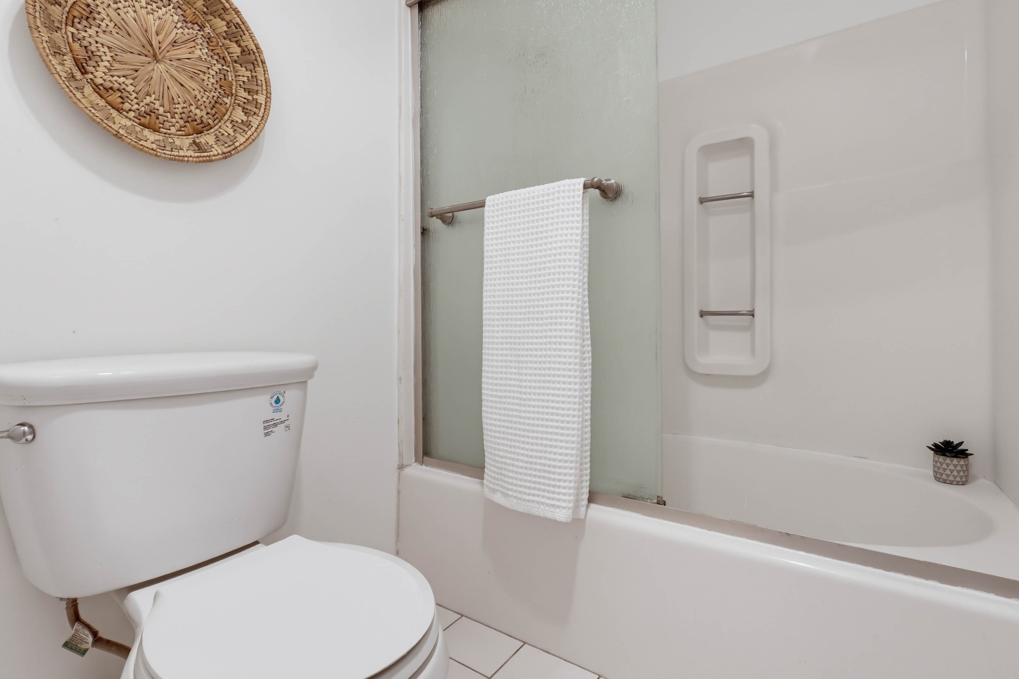 Virtual tour photo 52 of 54 for 11818 Courtleigh Dr Apt 104
