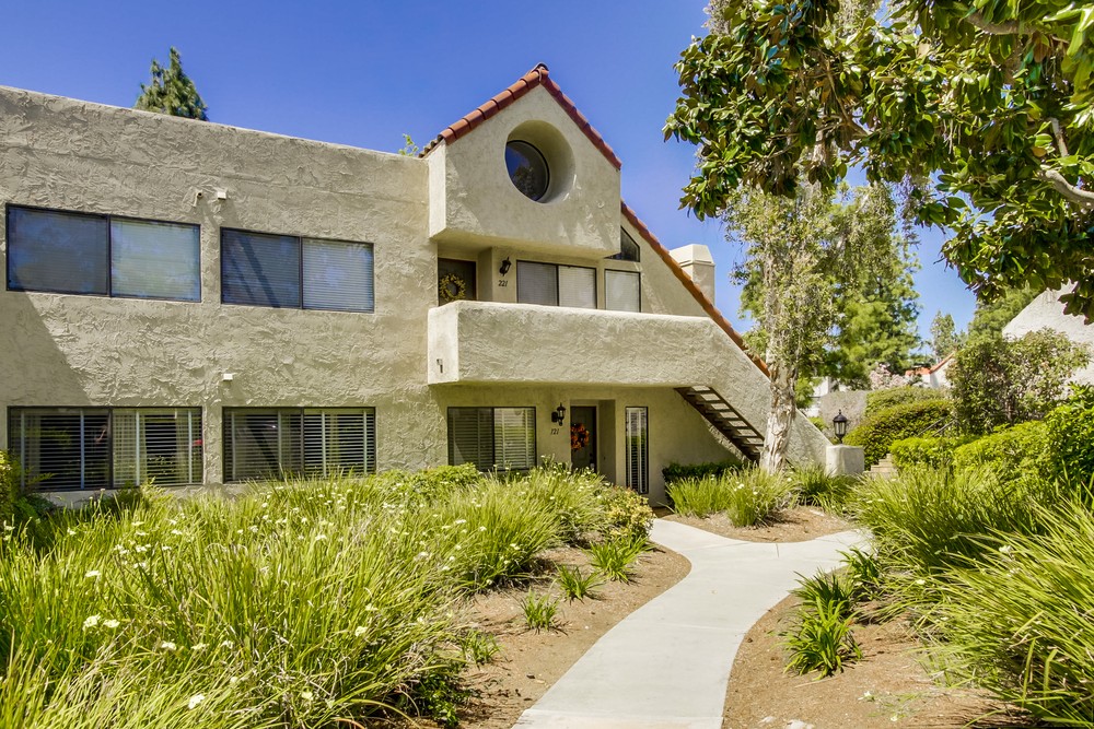 Virtual tour photo 1 of 35 for 11820 Caminito Ronaldo #121