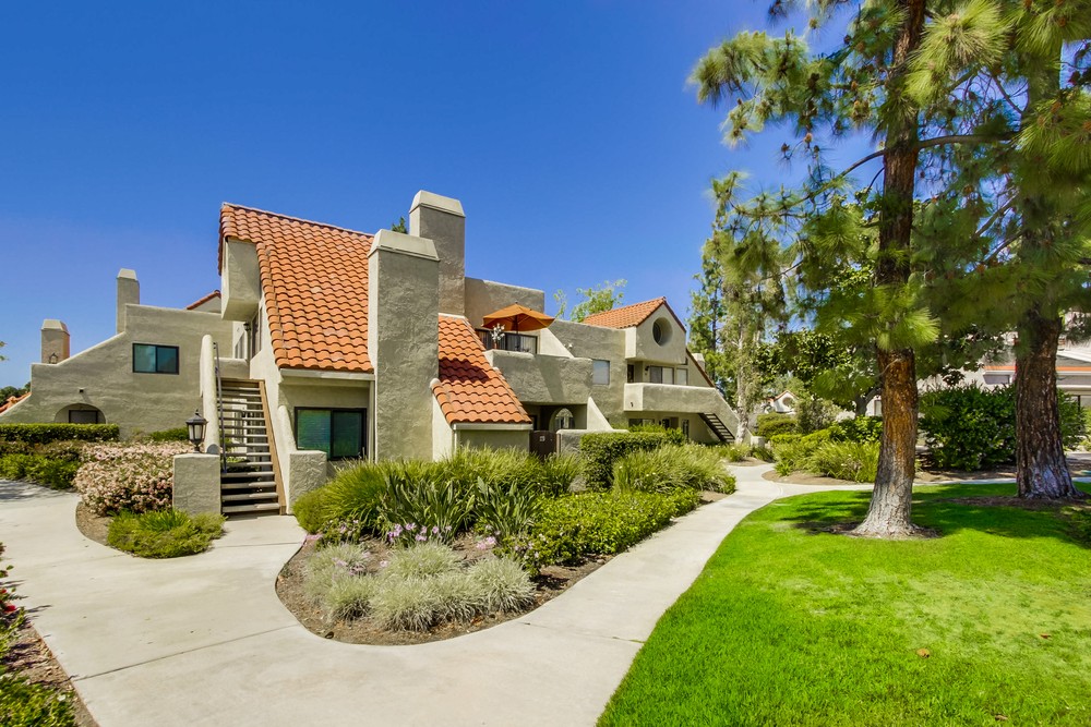 Virtual tour photo 3 of 35 for 11820 Caminito Ronaldo #121