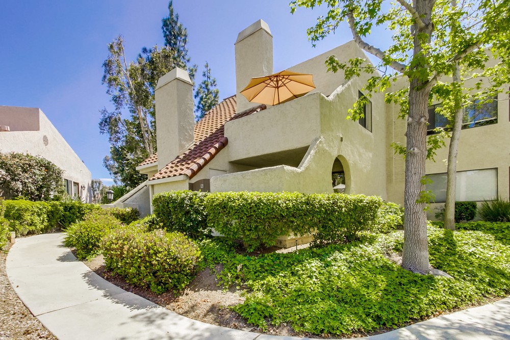 Virtual tour photo 4 of 35 for 11820 Caminito Ronaldo #121