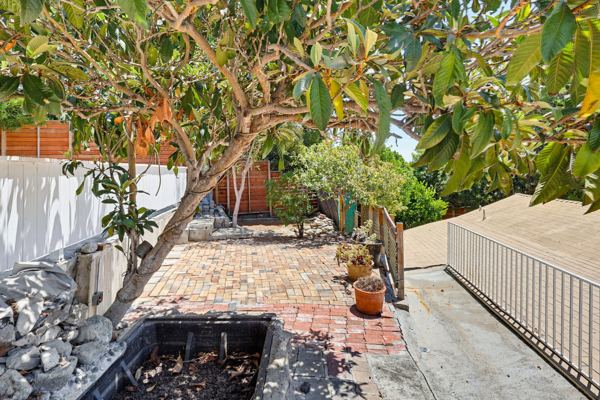 Virtual tour photo 57 of 81 for 1183 N Bonnie Beach Pl