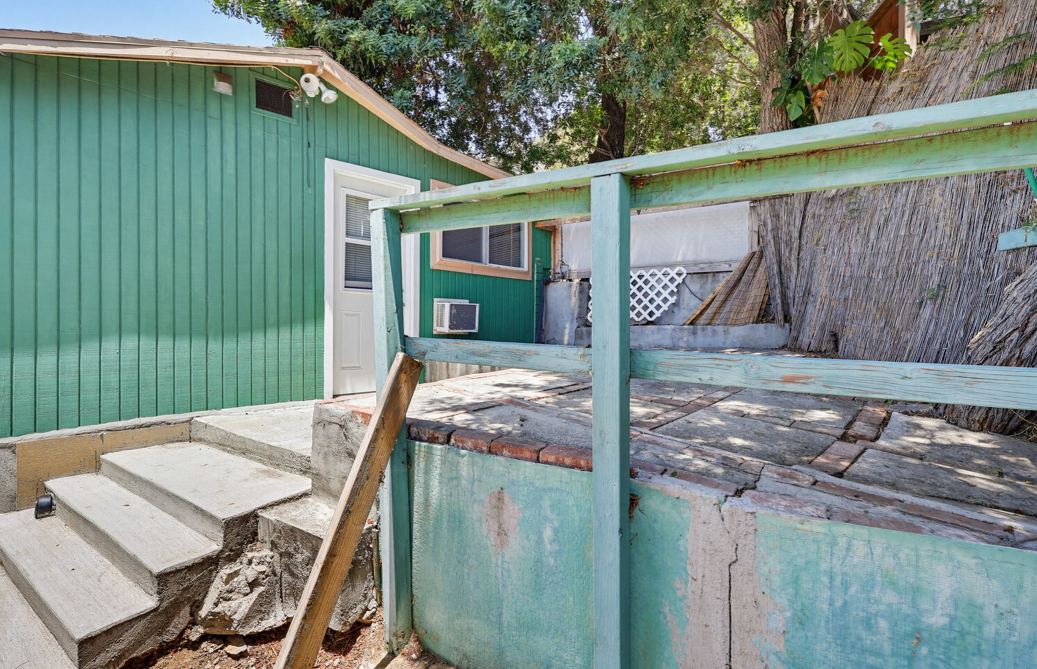 Virtual tour photo 64 of 81 for 1183 N Bonnie Beach Pl