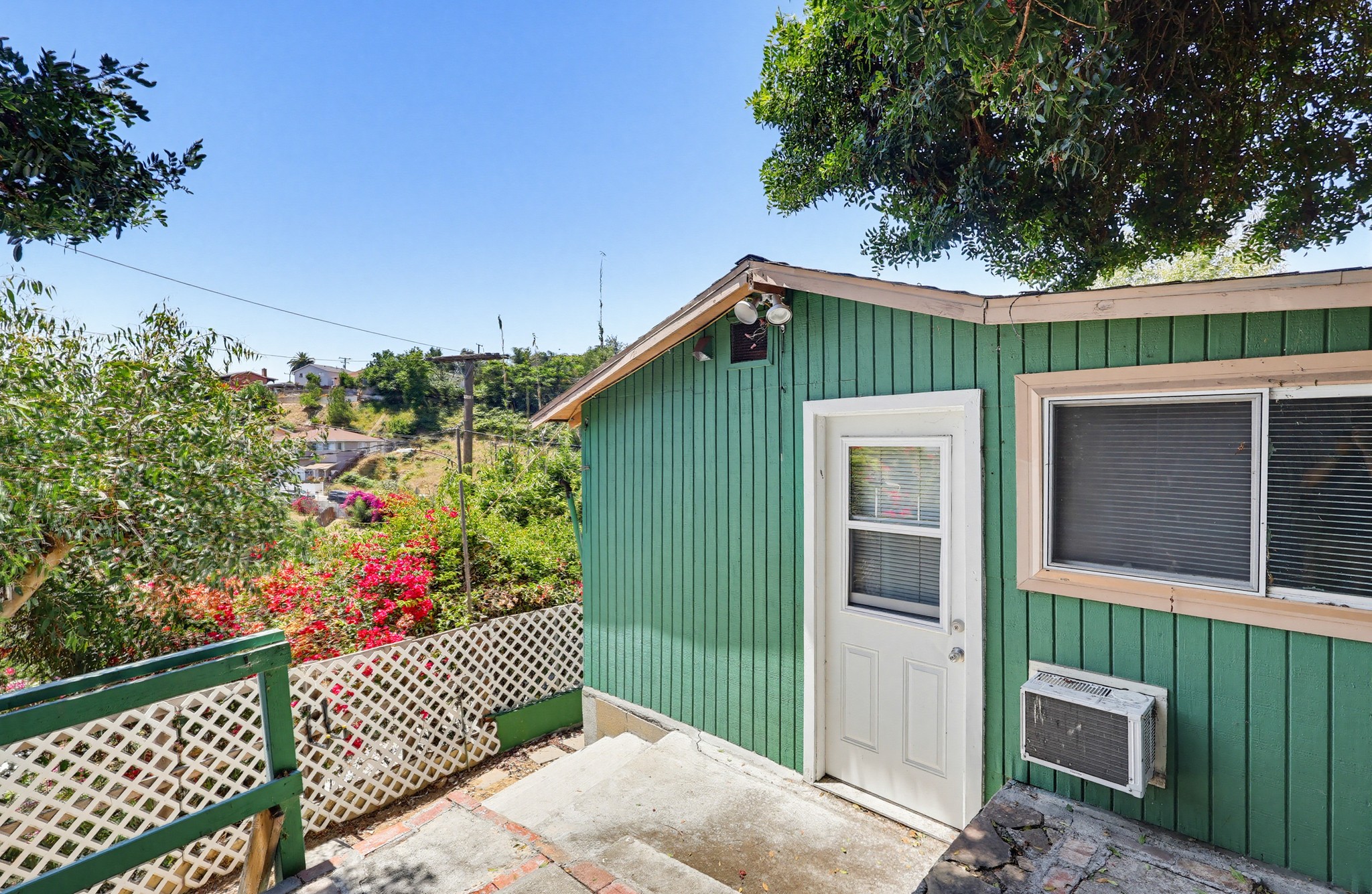 Virtual tour photo 66 of 81 for 1183 N Bonnie Beach Pl