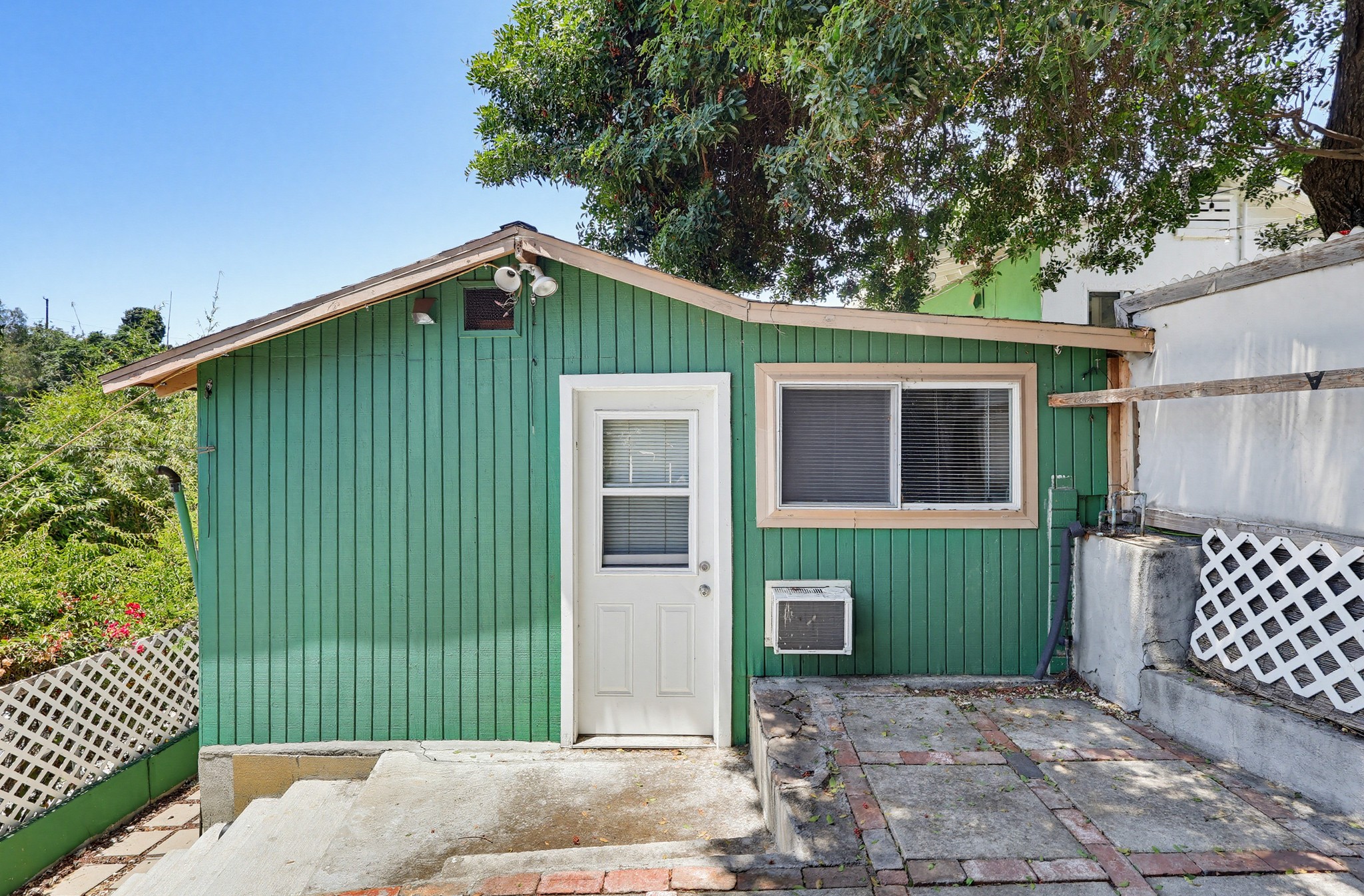 Virtual tour photo 67 of 81 for 1183 N Bonnie Beach Pl