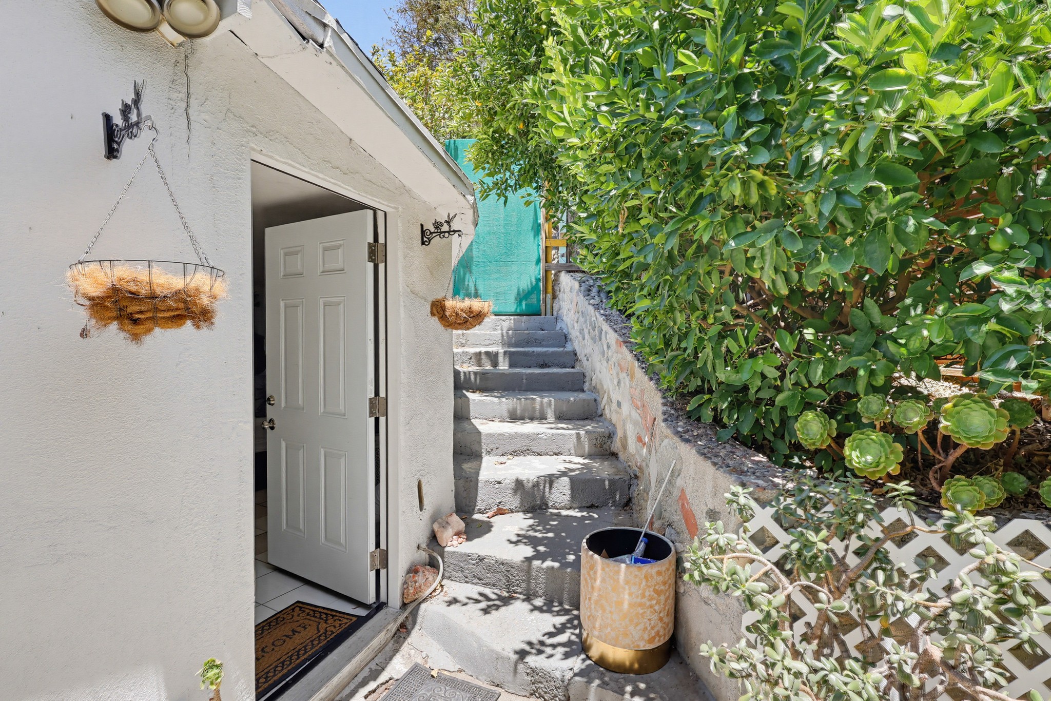 Virtual tour photo 75 of 81 for 1183 N Bonnie Beach Pl