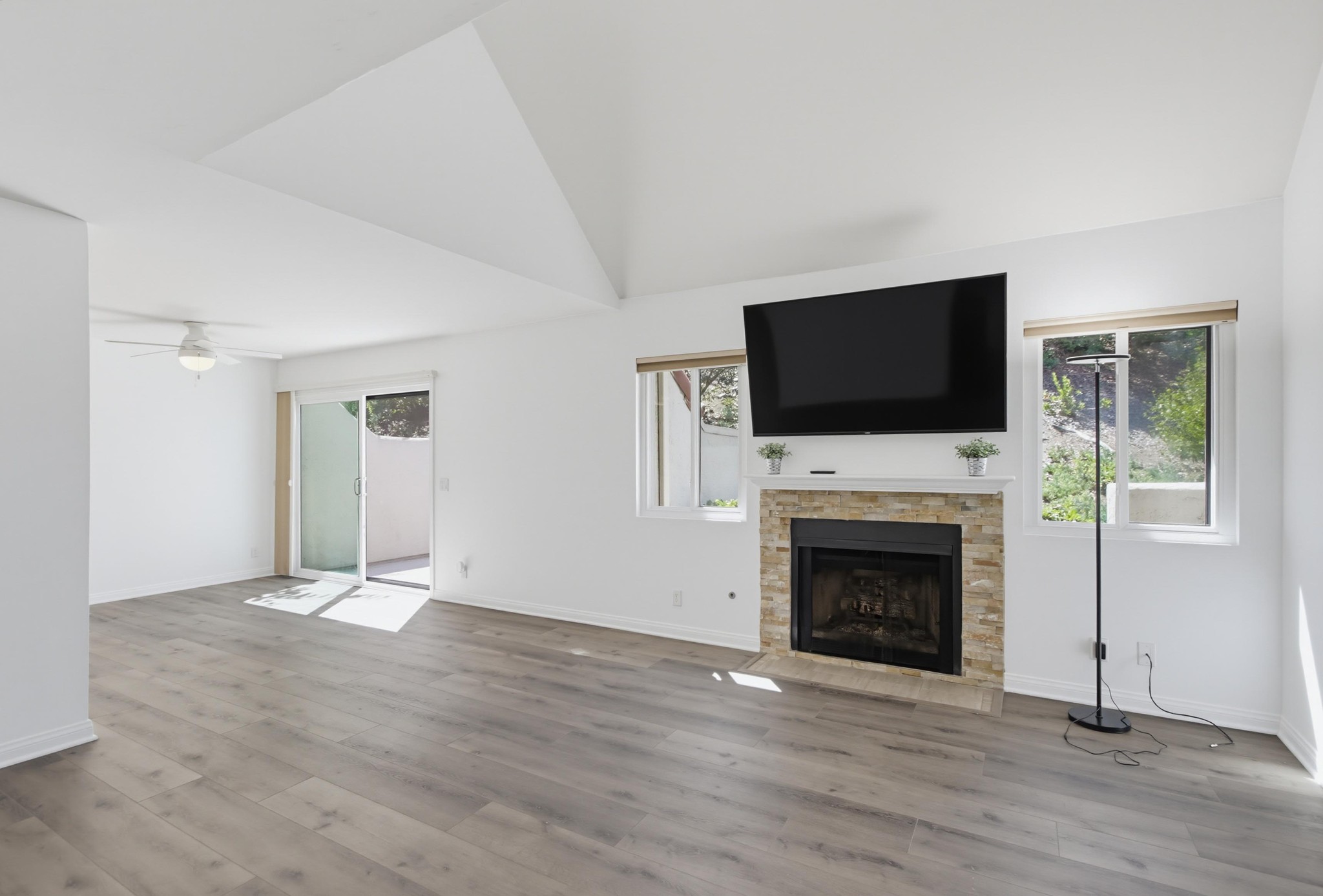 Virtual tour photo 4 of 20 for 11835 Caminito Ronaldo