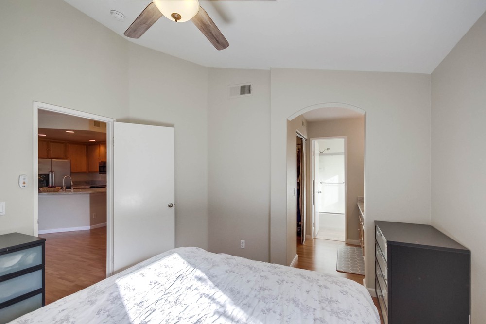 Virtual tour photo 23 of 40 for 11839 Spruce Run Dr A