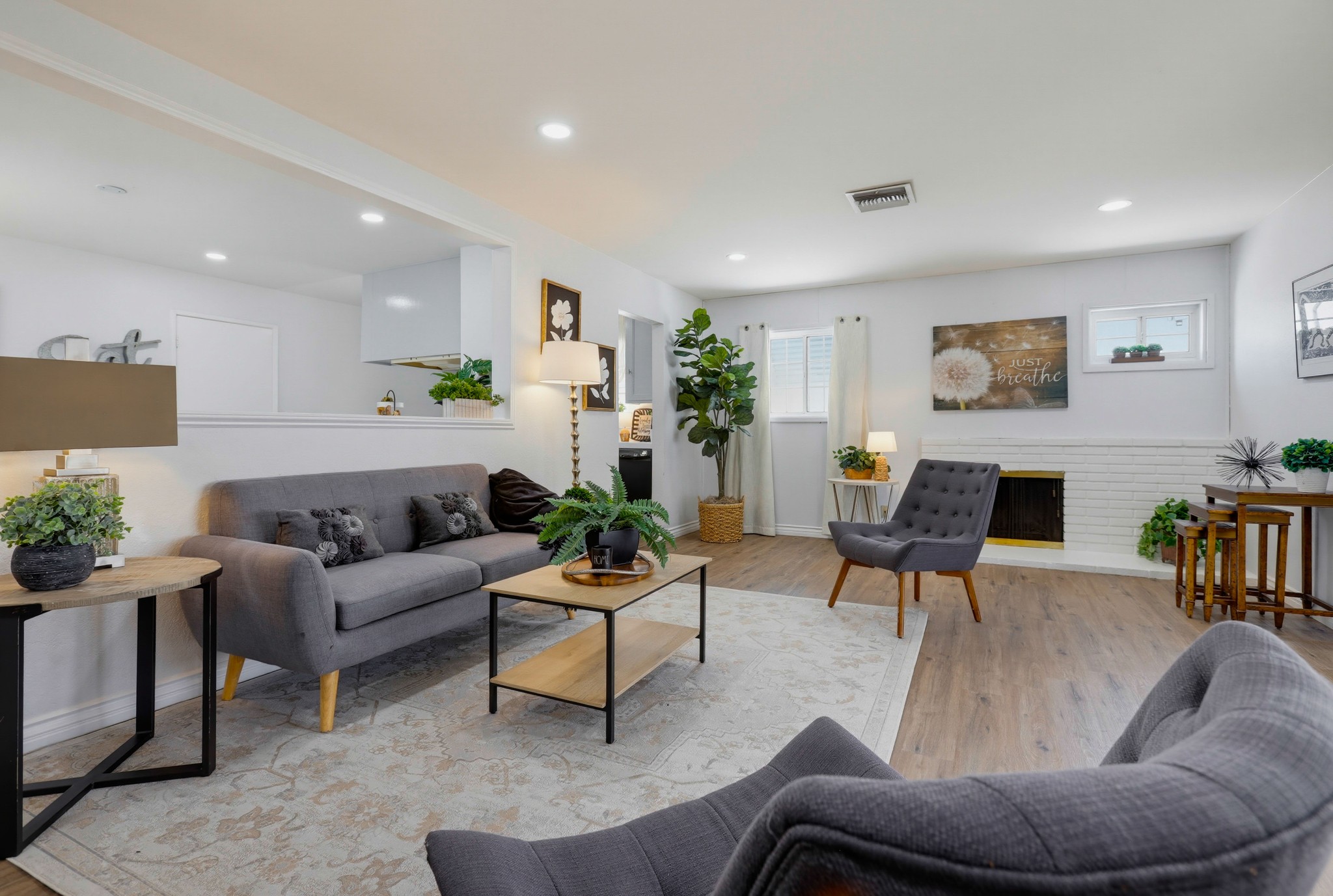 Virtual tour photo 12 of 56 for 11841 Garnet Cir