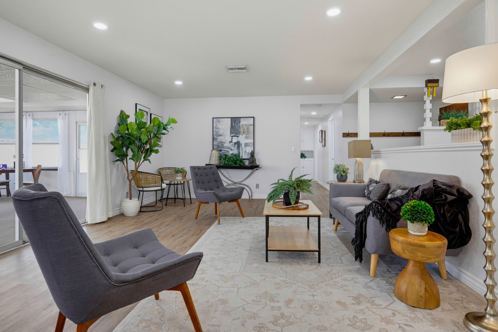 Virtual tour photo 14 of 56 for 11841 Garnet Cir