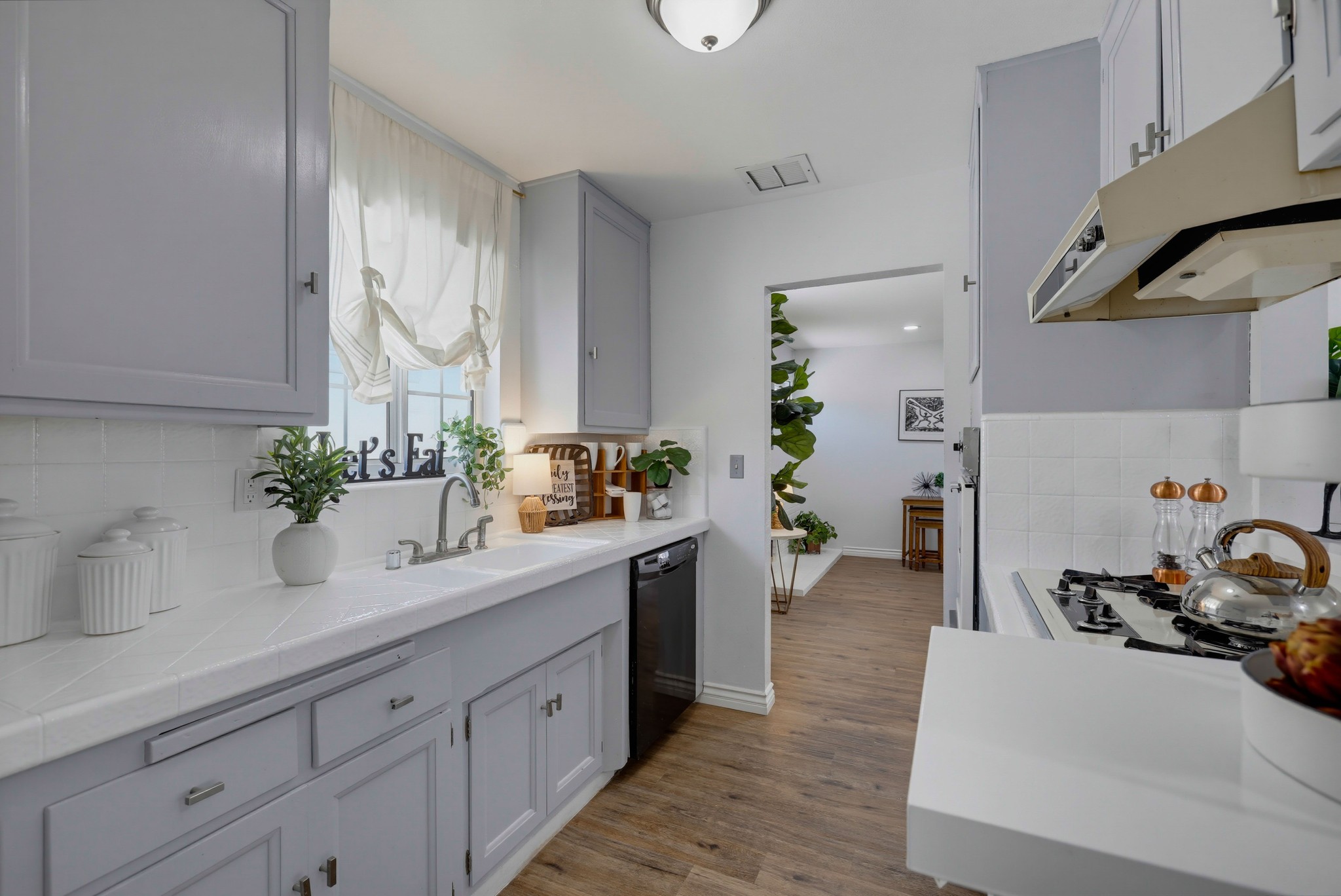 Virtual tour photo 20 of 56 for 11841 Garnet Cir