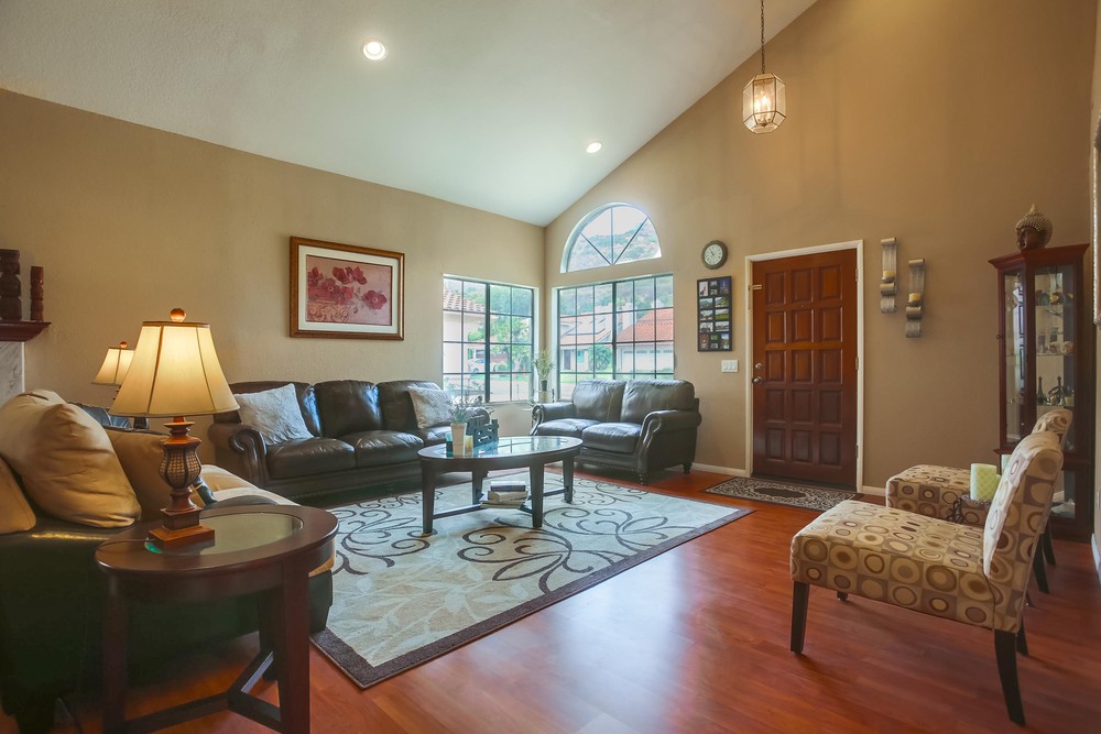 Virtual tour photo 11 of 42 for 11865 Springside Rd