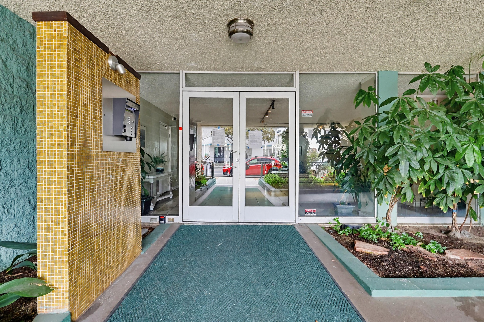 Virtual tour photo 5 of 51 for 1187 E 3rd St