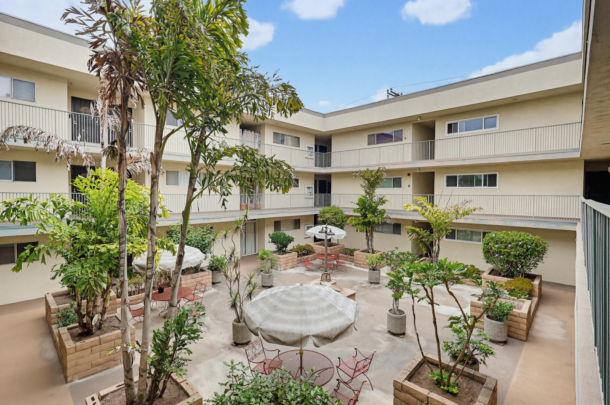 Virtual tour photo 12 of 51 for 1187 E 3rd St