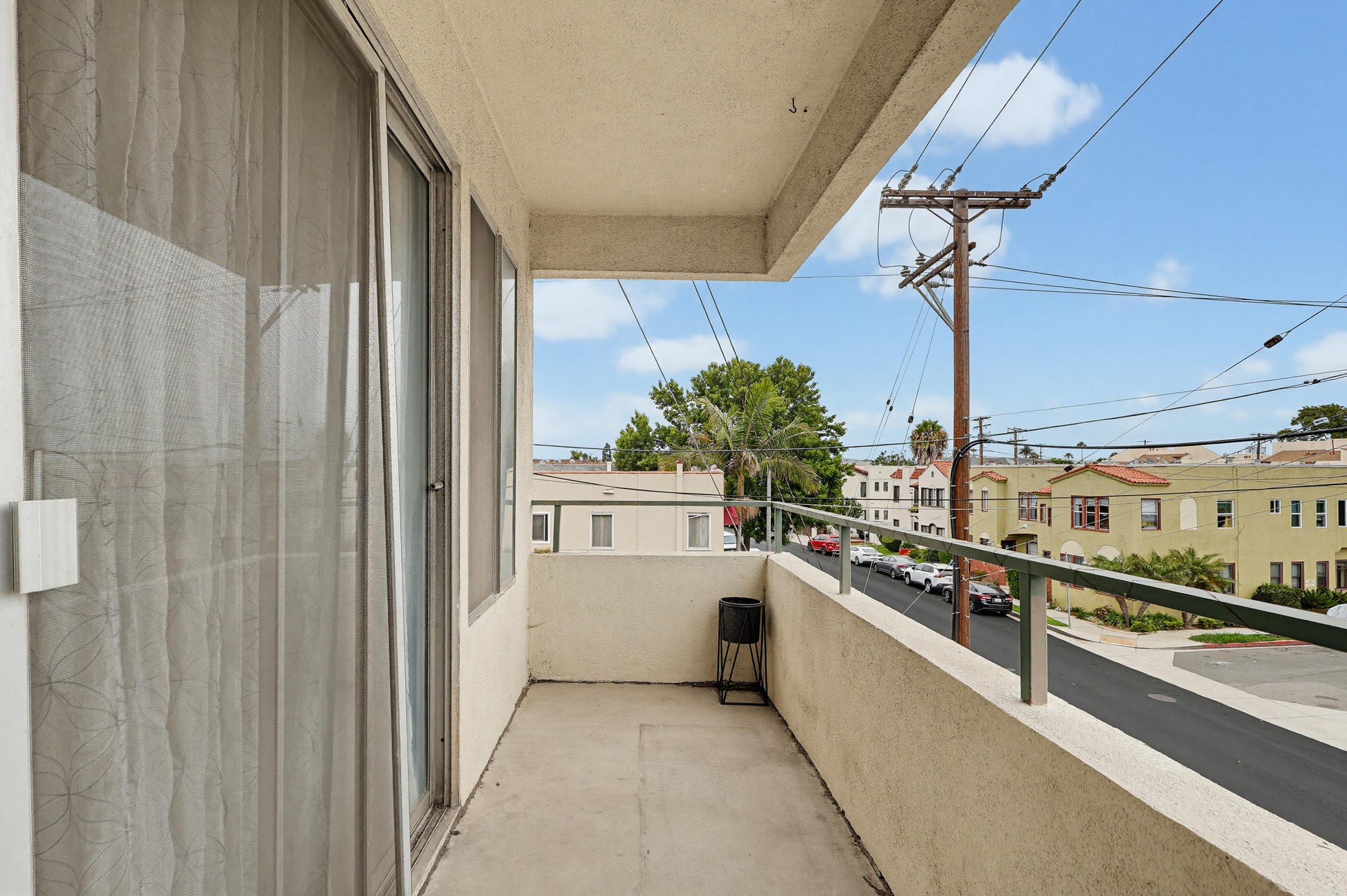 Virtual tour photo 37 of 51 for 1187 E 3rd St