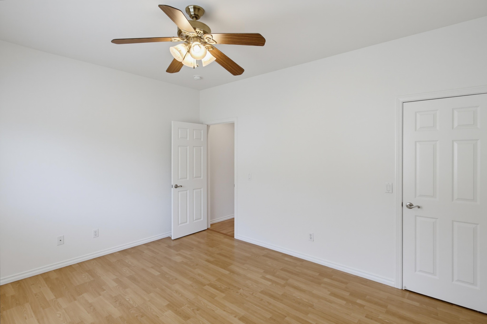 Virtual tour photo 37 of 47 for 11875 Handrich Dr