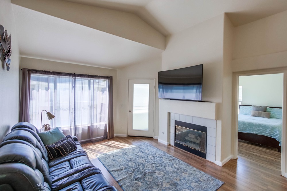 Virtual tour photo 6 of 31 for 11895 Spruce Run Dr