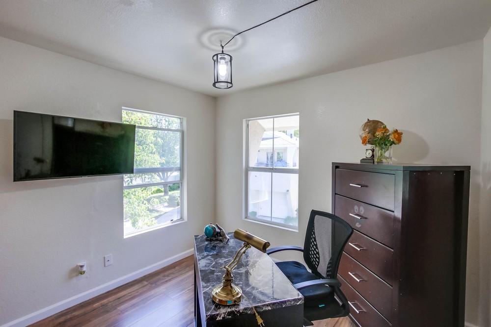 Virtual tour photo 23 of 31 for 11895 Spruce Run Dr
