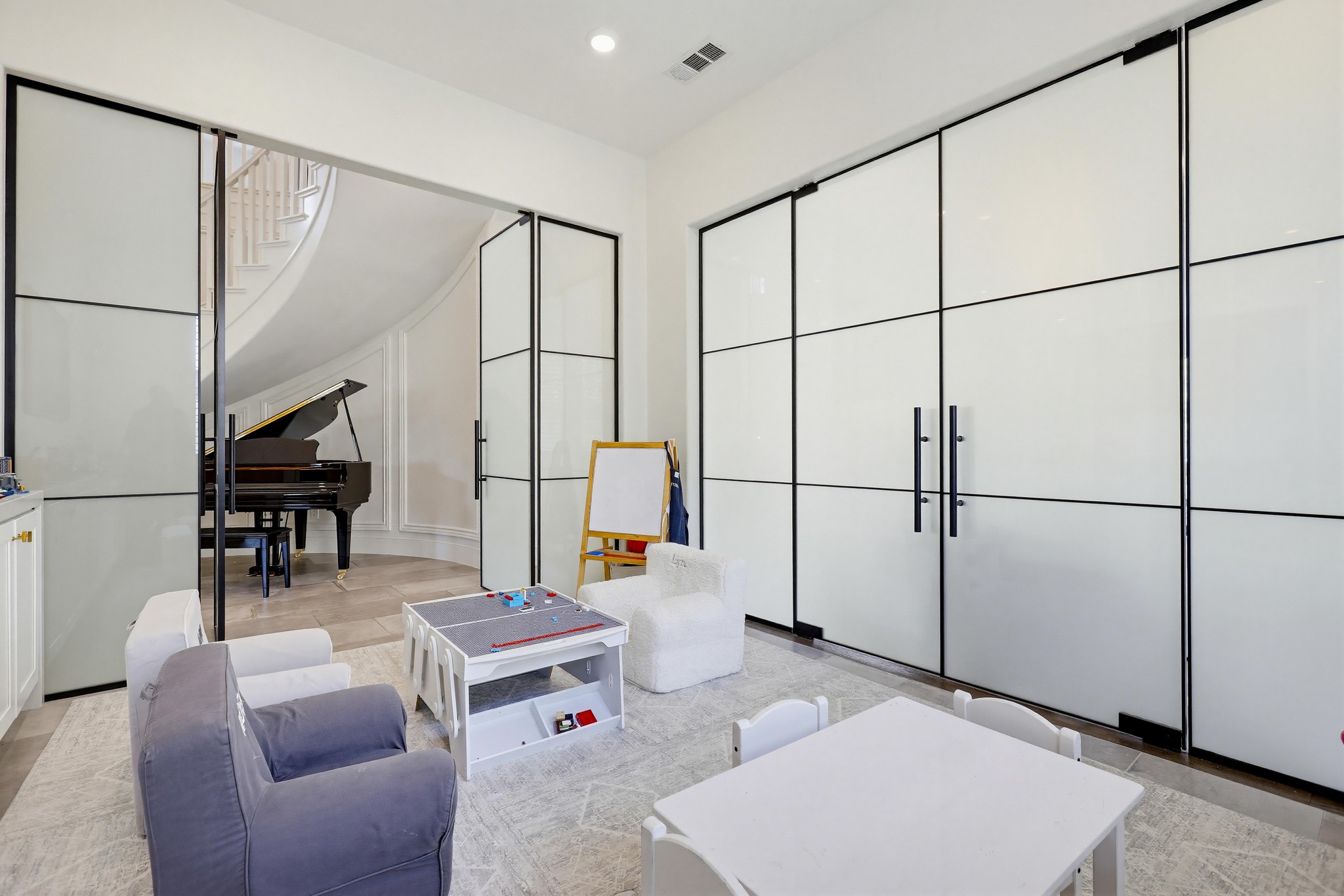 Virtual tour photo 12 of 121 for 119 Balance