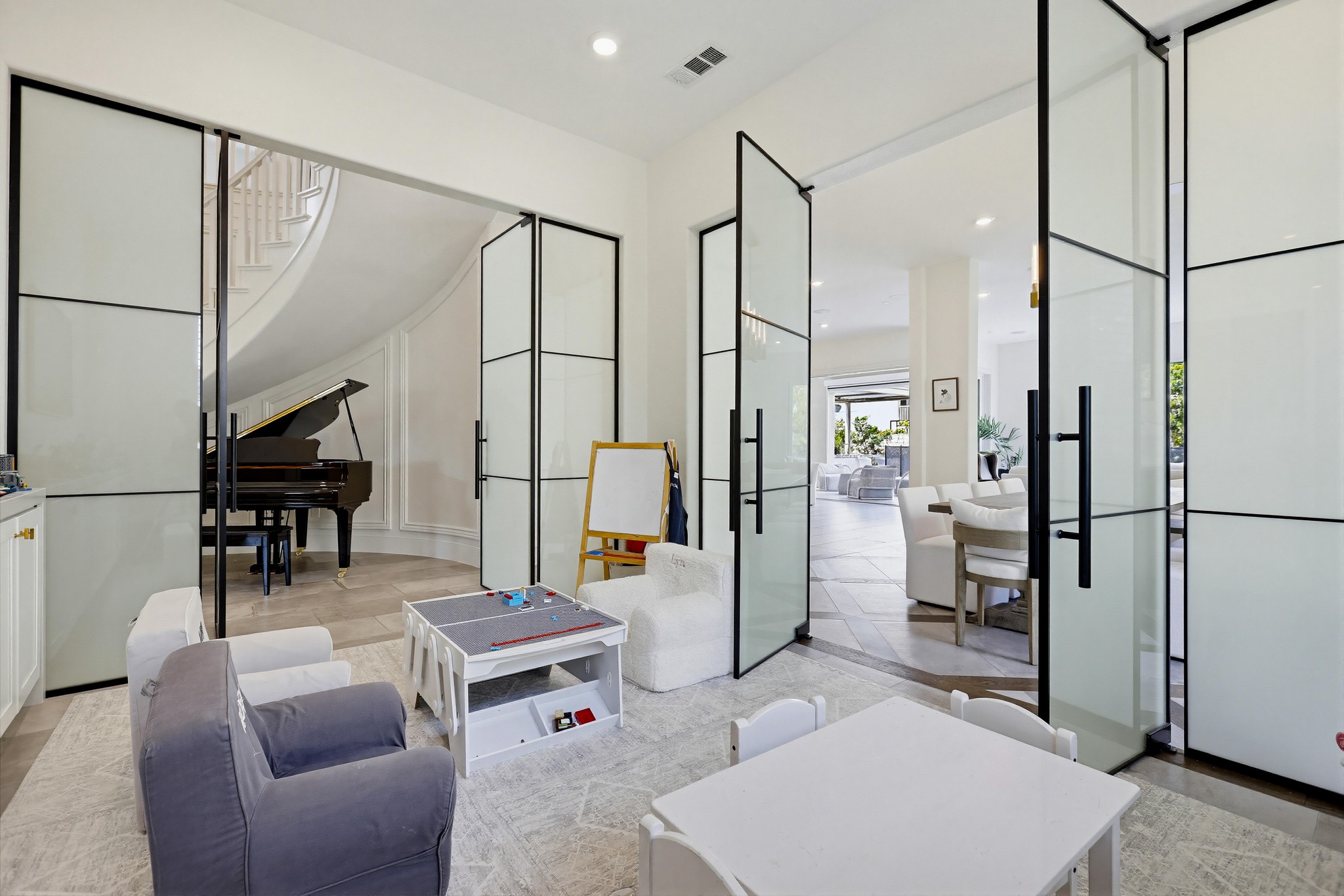 Virtual tour photo 13 of 121 for 119 Balance