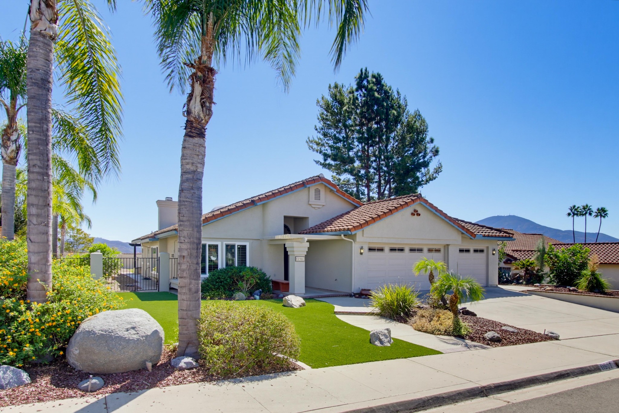 Virtual tour photo 3 of 90 for 11907 Calle Deposito