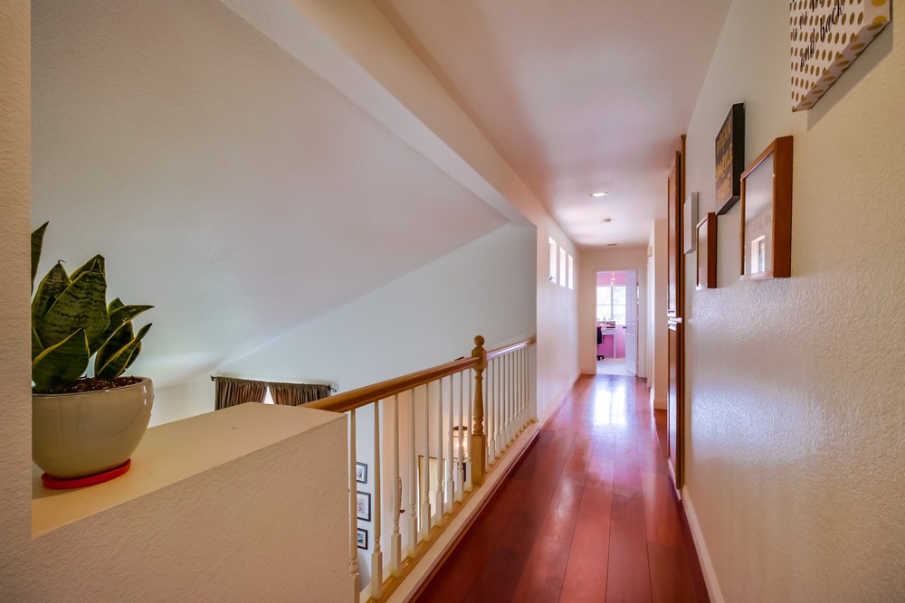 Virtual tour photo 27 of 54 for 11910 Springside Rd