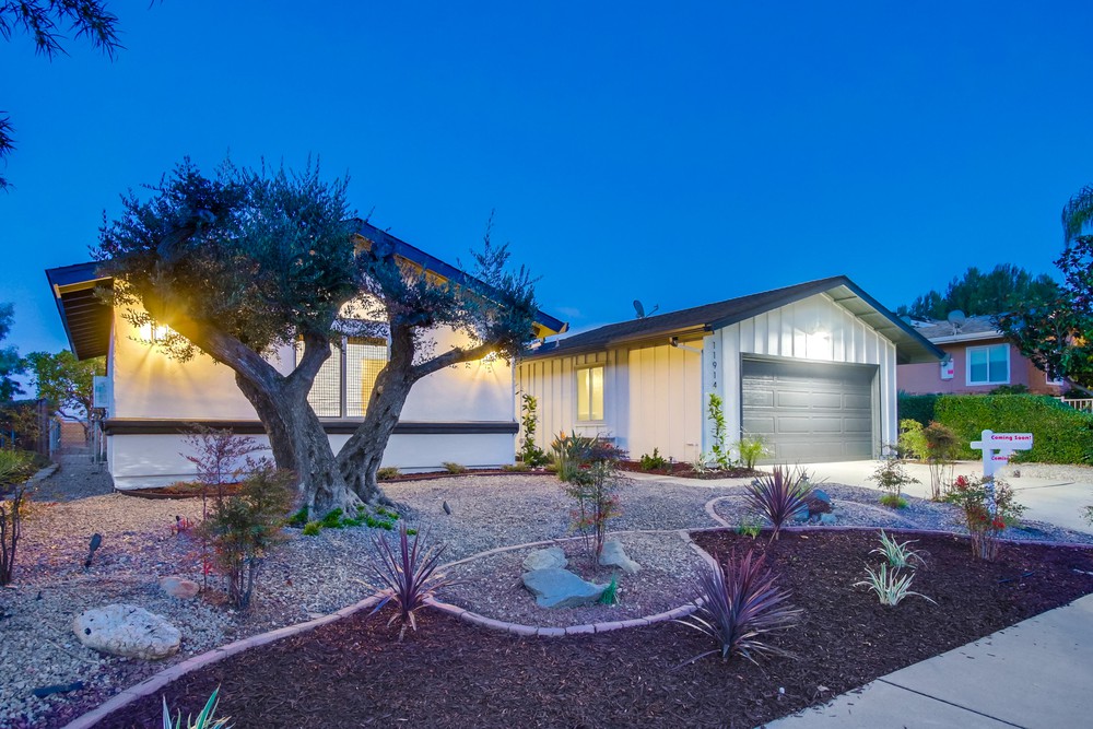 Virtual tour photo 3 of 76 for 11914 Lomica Dr