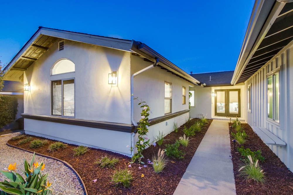 Virtual tour photo 5 of 76 for 11914 Lomica Dr