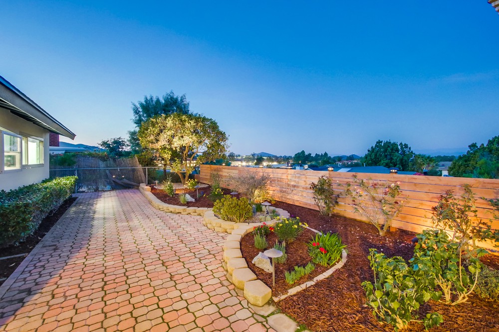 Virtual tour photo 11 of 76 for 11914 Lomica Dr