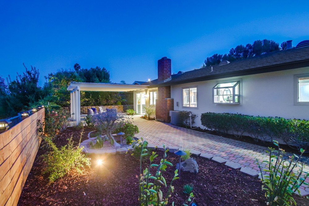 Virtual tour photo 14 of 76 for 11914 Lomica Dr