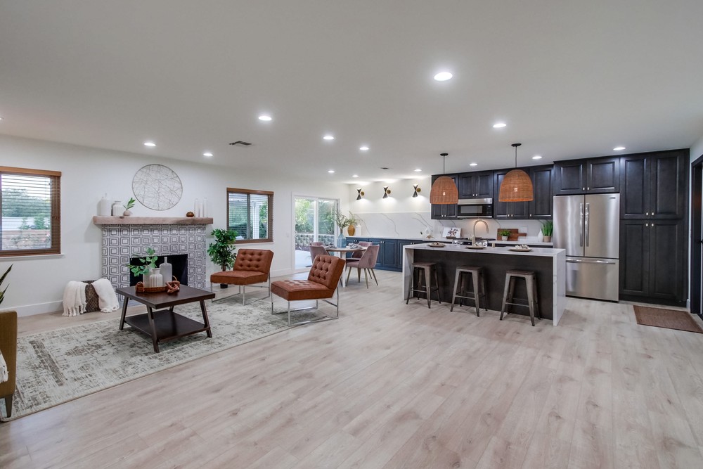 Virtual tour photo 18 of 76 for 11914 Lomica Dr