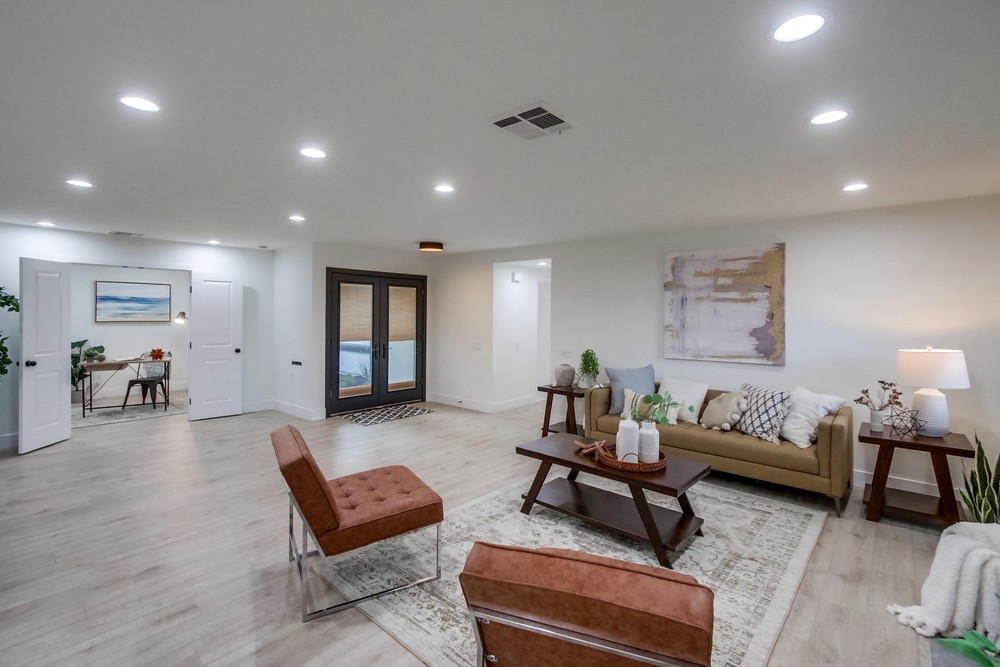 Virtual tour photo 20 of 76 for 11914 Lomica Dr