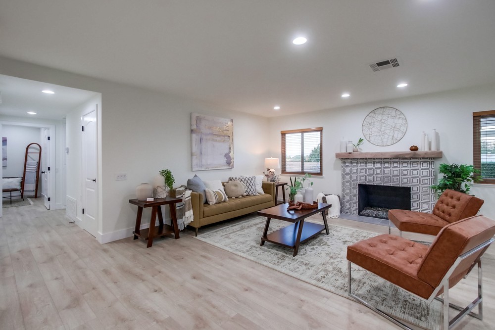 Virtual tour photo 21 of 76 for 11914 Lomica Dr
