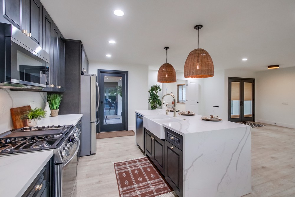 Virtual tour photo 25 of 76 for 11914 Lomica Dr