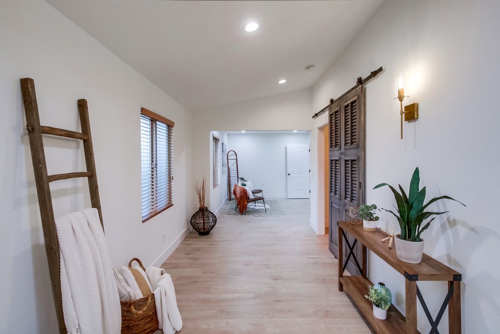 Virtual tour photo 39 of 76 for 11914 Lomica Dr