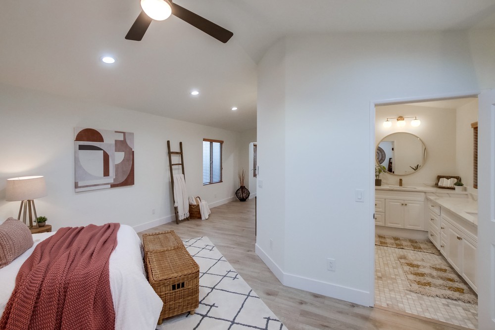 Virtual tour photo 42 of 76 for 11914 Lomica Dr