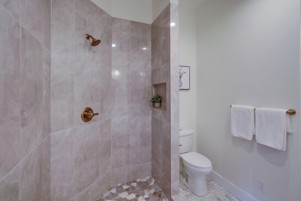 Virtual tour photo 44 of 76 for 11914 Lomica Dr
