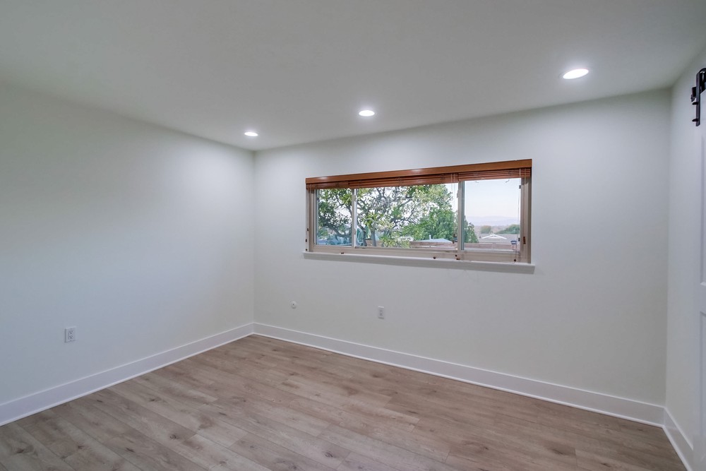 Virtual tour photo 46 of 76 for 11914 Lomica Dr
