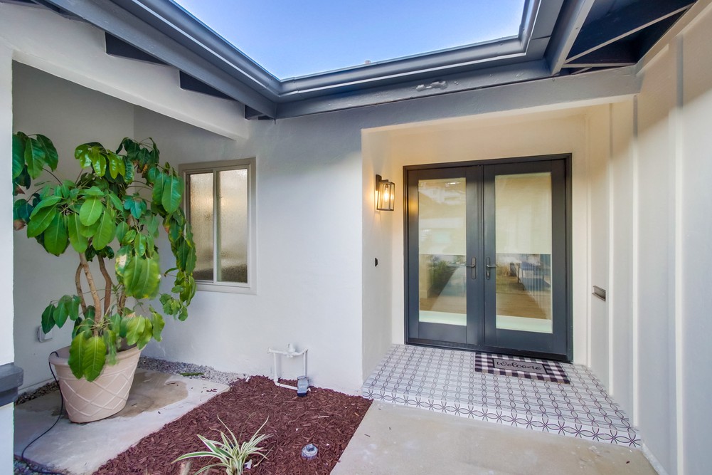Virtual tour photo 60 of 76 for 11914 Lomica Dr