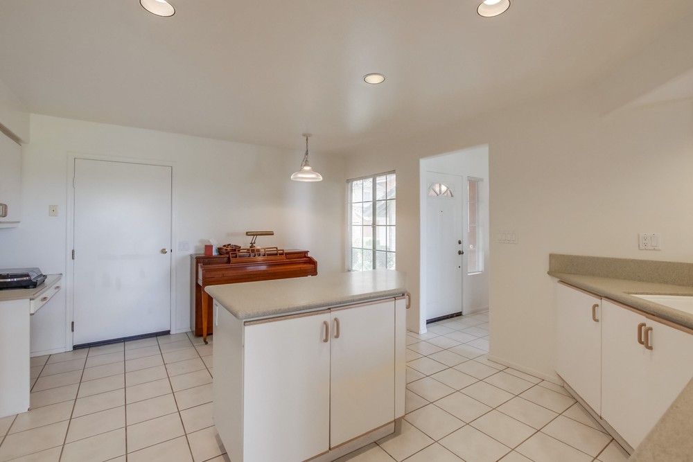 Virtual tour photo 14 of 50 for 11916 Tivoli Park Row UNIT 8