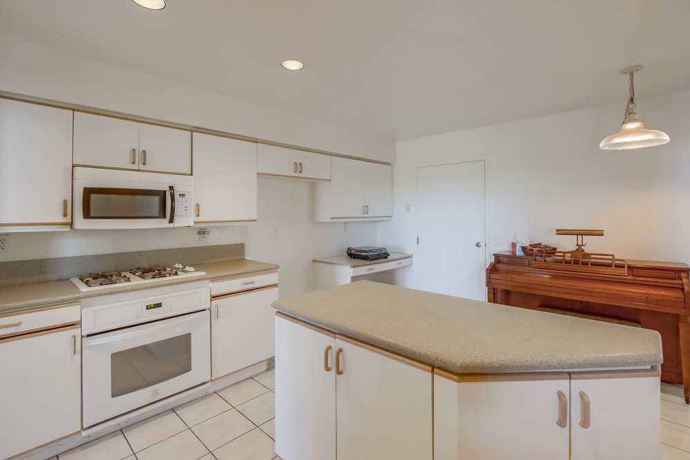 Virtual tour photo 15 of 50 for 11916 Tivoli Park Row UNIT 8